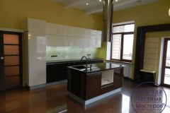 A-renovated-cottage-in-Vyshgorod-15-1